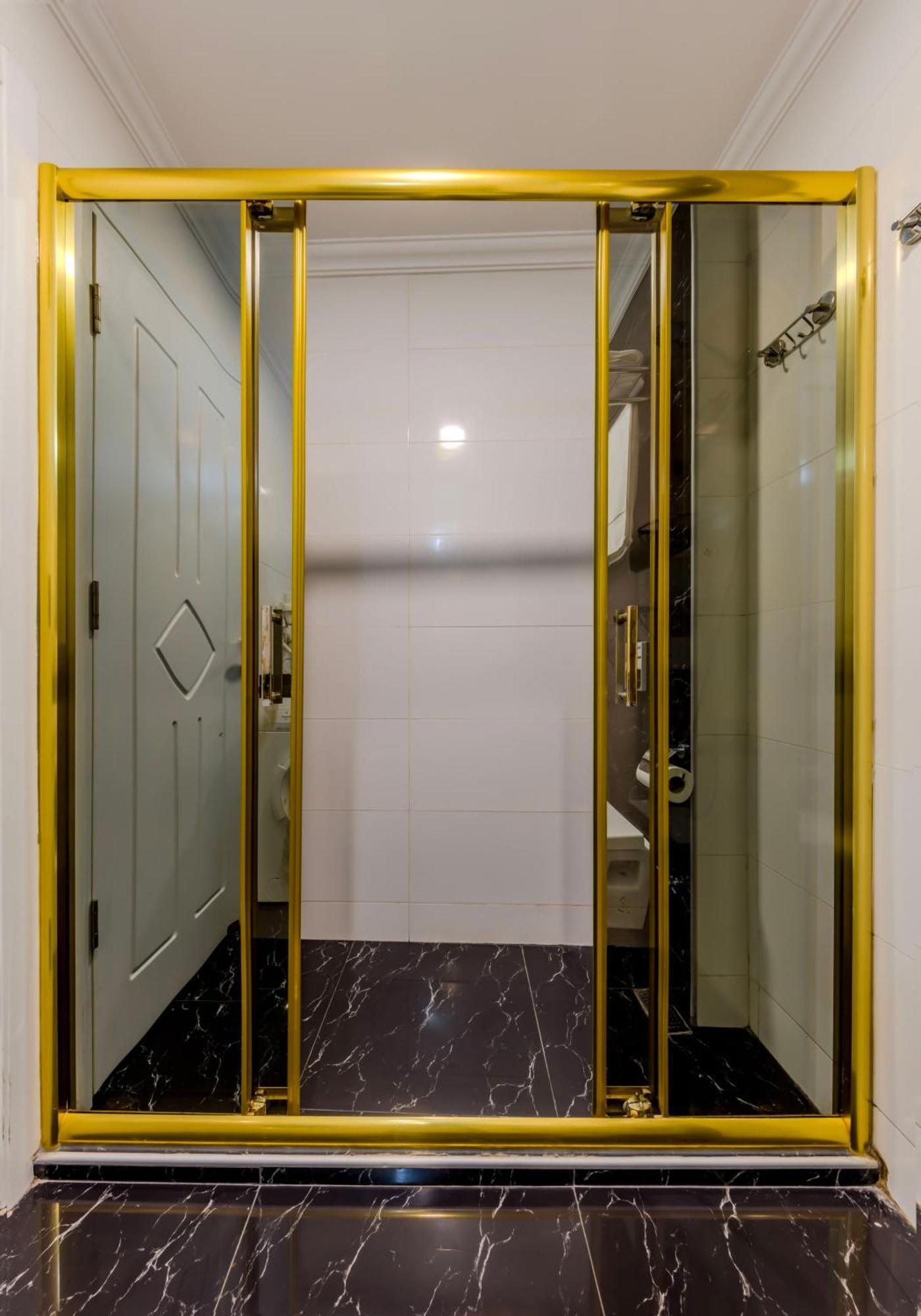 Lemis Suite Истанбул Екстериор снимка