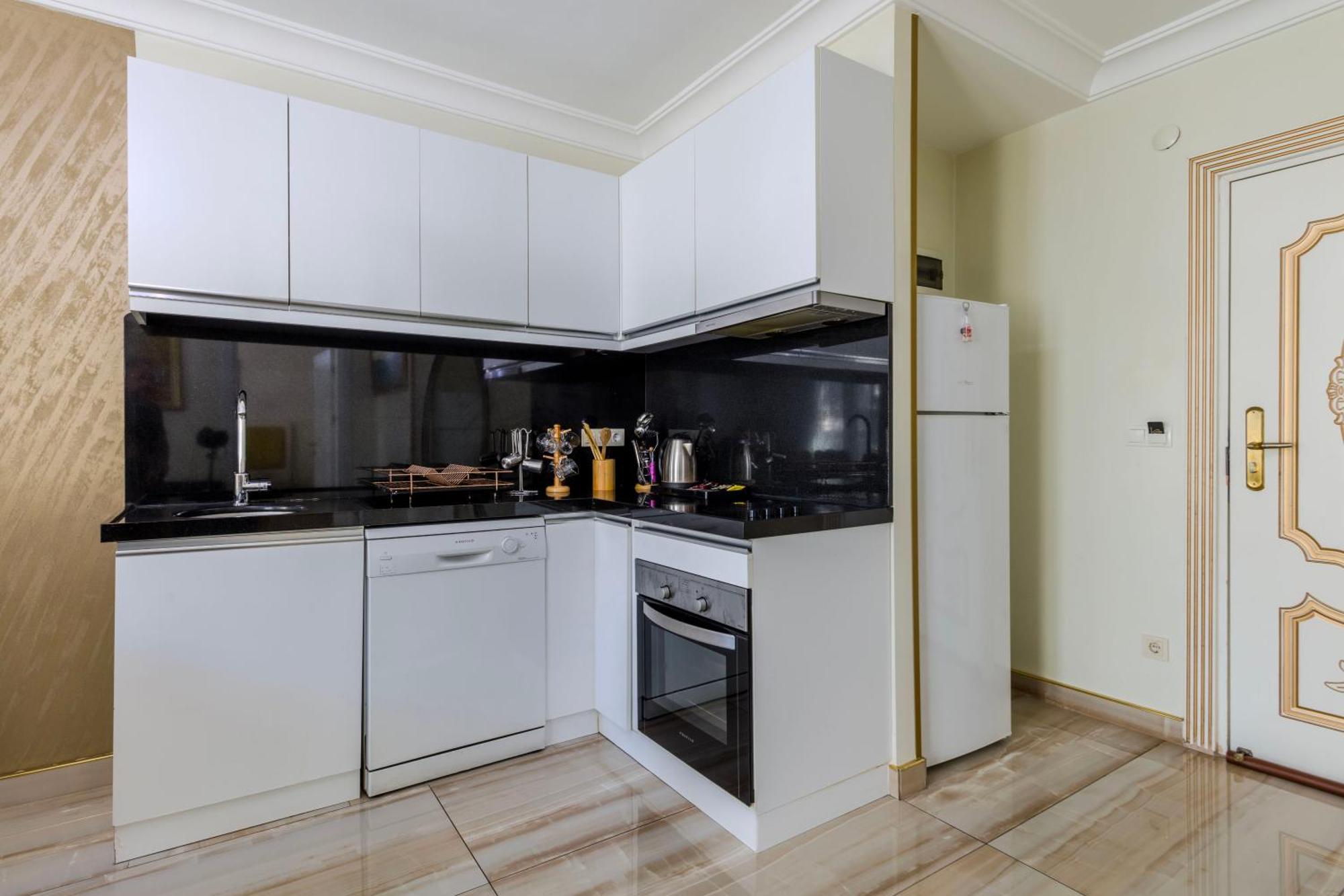 Lemis Suite Истанбул Екстериор снимка